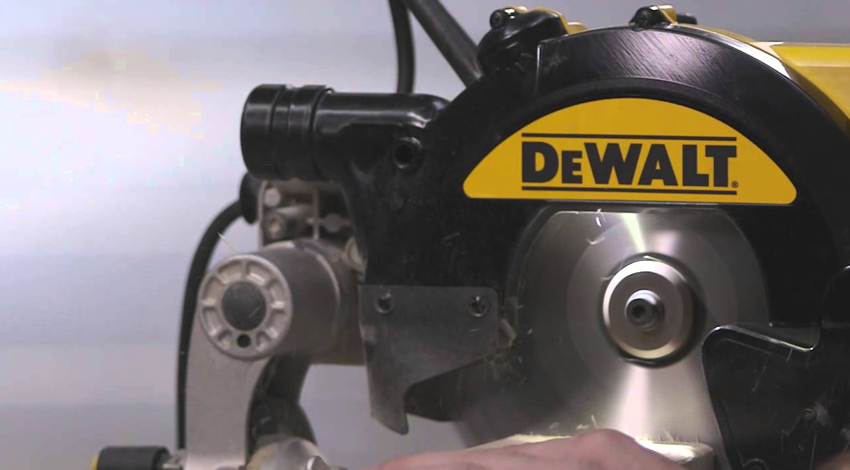 Dewalt dws774. Пила торцовочная dewalt dws774. dewalt dw714. смазка редуктора пилы dewalt dws 780. торцовочная пила dewalt dws 773.