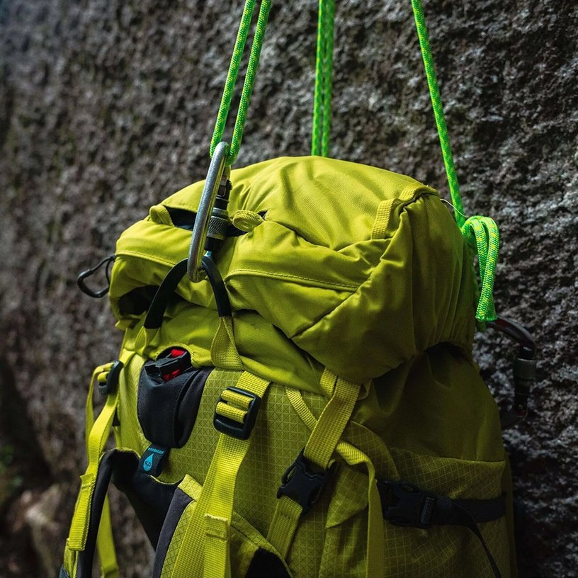 Рюкзак Osprey MUTANT 38 10007029 для альпинизма 38 зеленый купить,99900