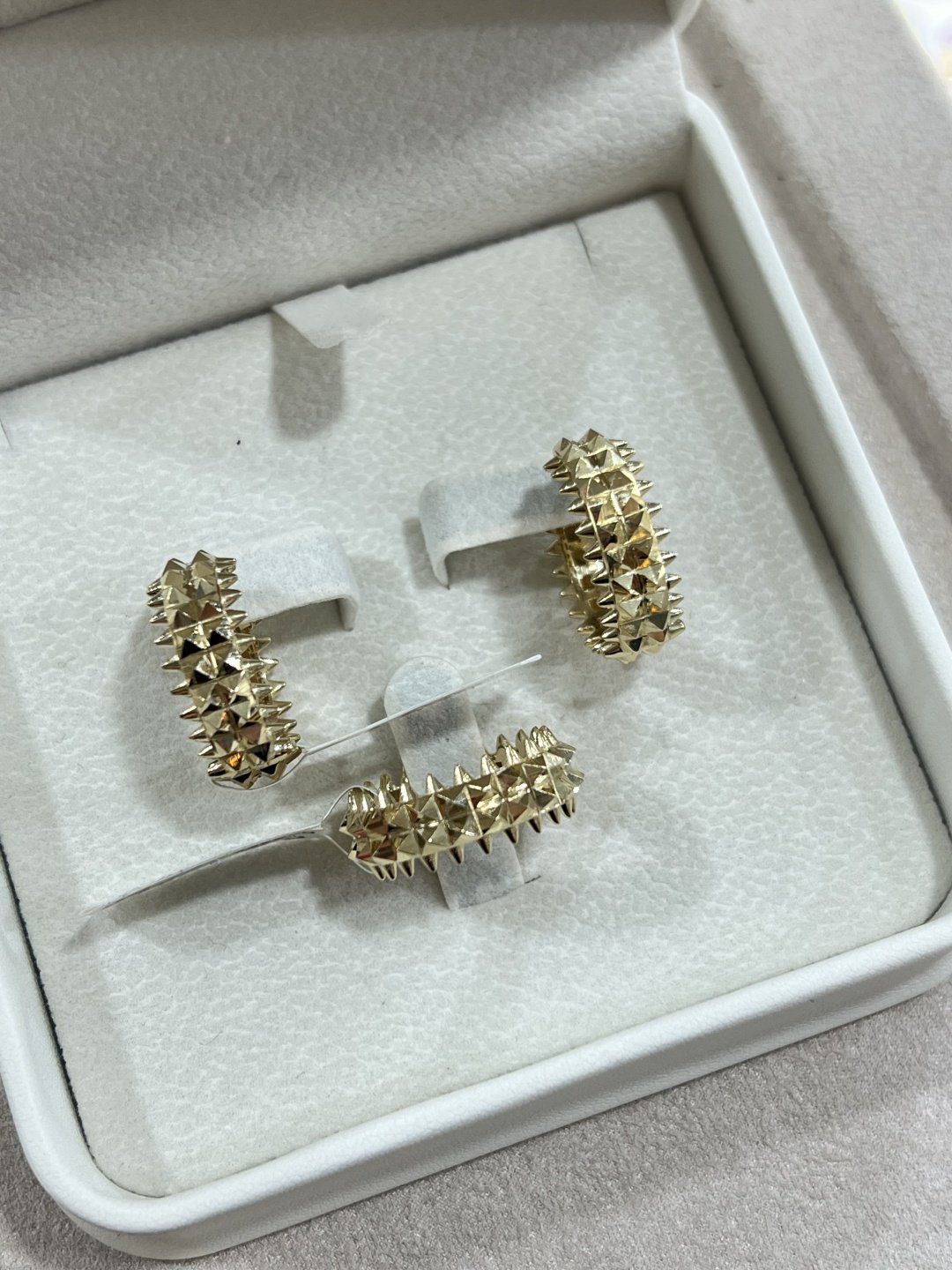 MIRSADO GOLD Zere вес 7.49 г золото, без вставок купить,NaN