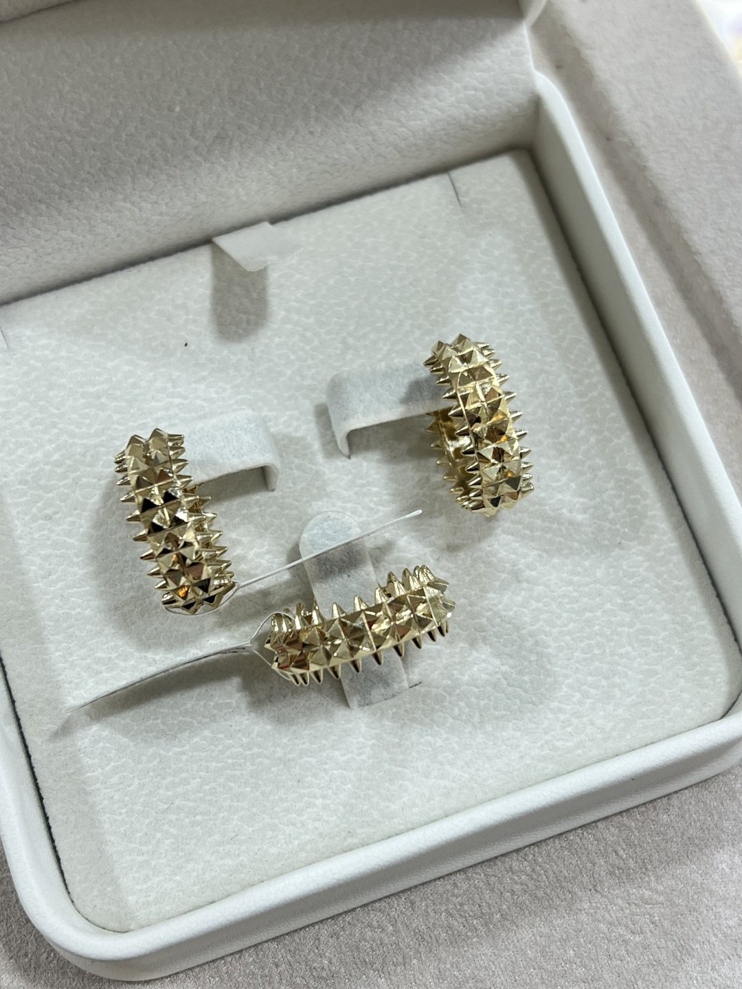 MIRSADO GOLD Zere вес 7.49 г золото, без вставок купить,NaN
