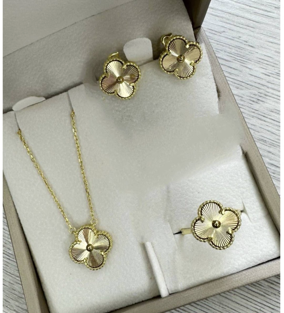 MIRSADO GOLD Zhadyra gold вес 8.6 г золото, без вставок - ForteMarket MIRSADO GOLD Zhadyra gold вес 8.6 г золото, без вставок купить,642000