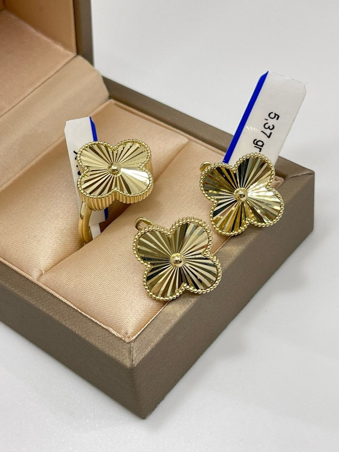 Kausar Gold 756245 вес 6.23 г золото, без вставок купить,NaN