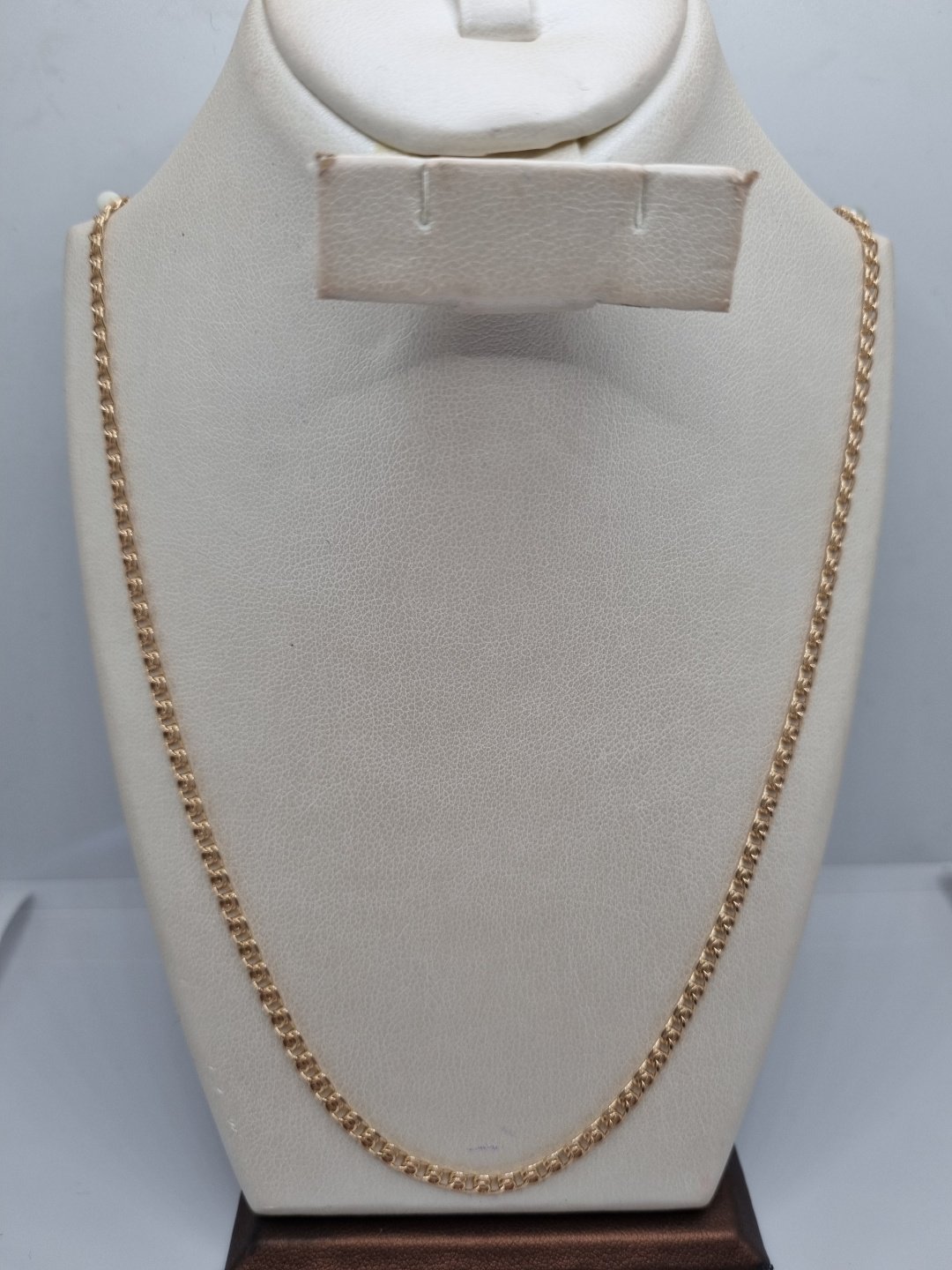 Цепь Zhanar Gold ZHA84-320 длина 55 см, вес 3.46 г золото, плетение отсутствует купить,NaN