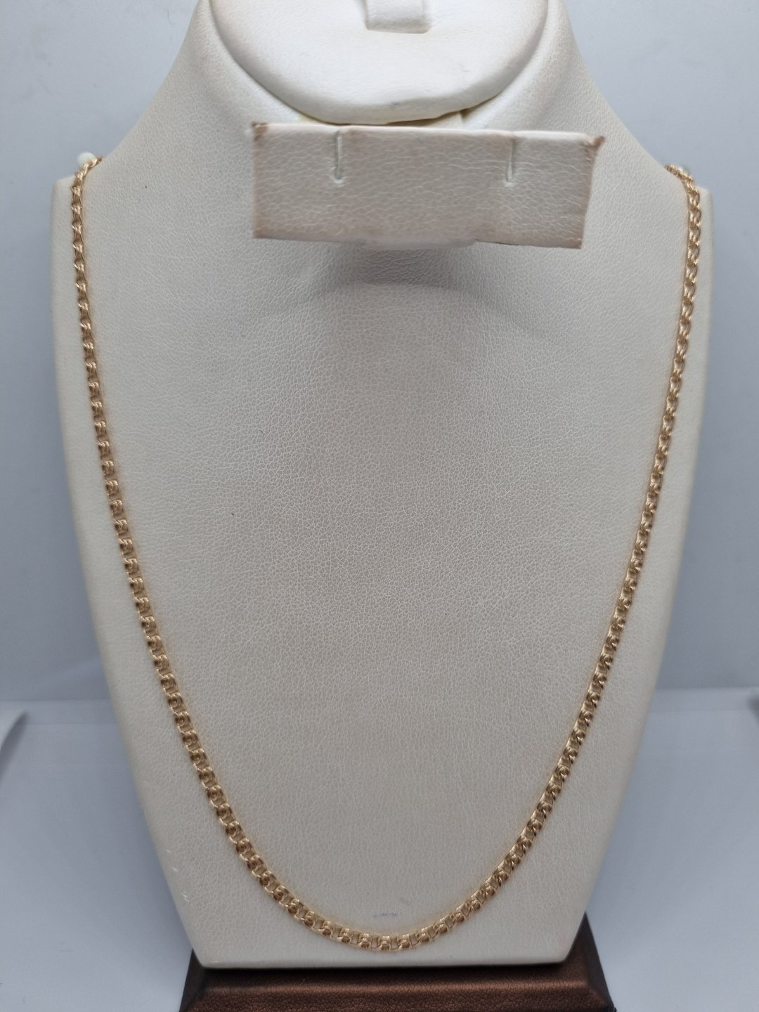 Цепь Zhanar Gold ZHA84-320 длина 55 см, вес 3.46 г золото, плетение отсутствует купить,NaN