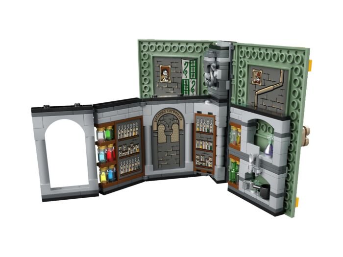 Конструктор Lego Harry Potter Учёба в Хогвартсе  Урок зельеварения 76383 купить,NaN