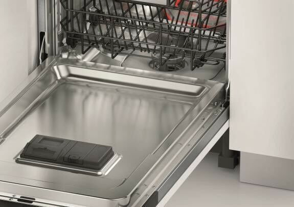 Посудомоечная машина Whirlpool WSIP 4O23 PFE белый, серый