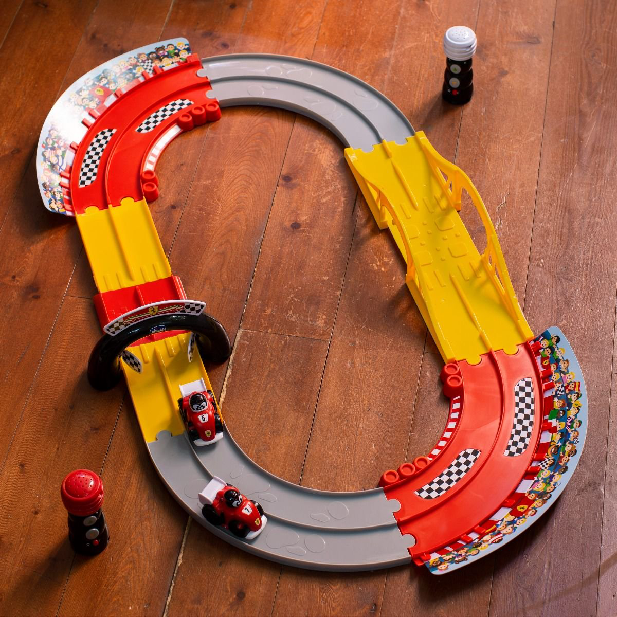 Игровой набор Chicco Гоночная трасса Ferrari Multiplay Race Track купить,NaN
