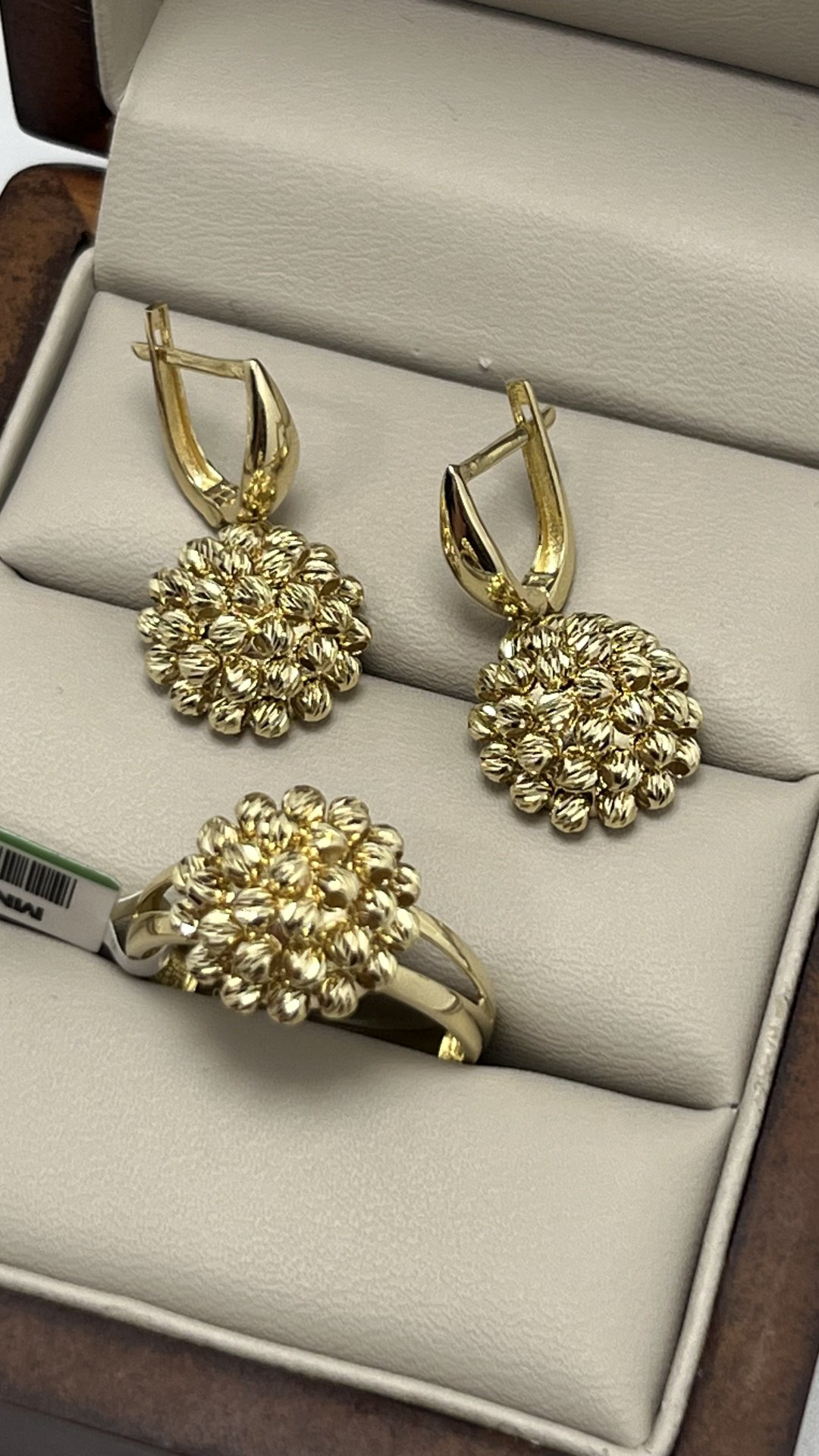 AIS COLLECTION Желтое Золото Италия вес 8 г золото, без вставок купить,600000