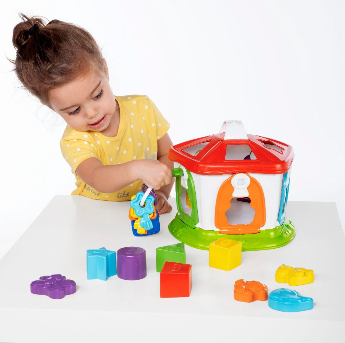 Игрушка развивающая Chicco сортер Домик для животных  купить,NaN