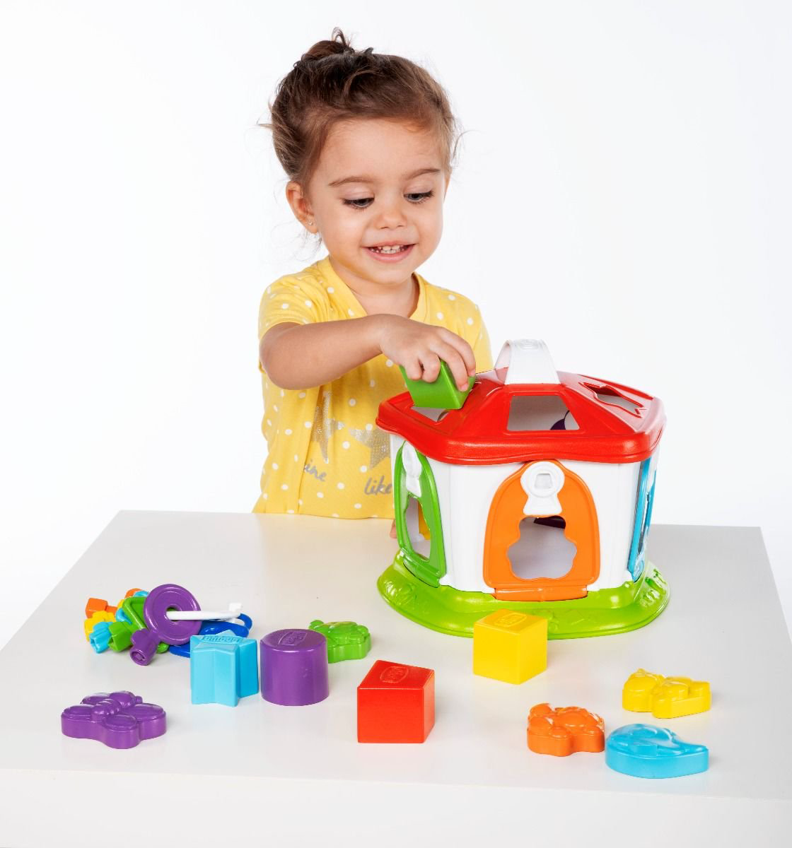 Игрушка развивающая Chicco сортер Домик для животных  купить,NaN