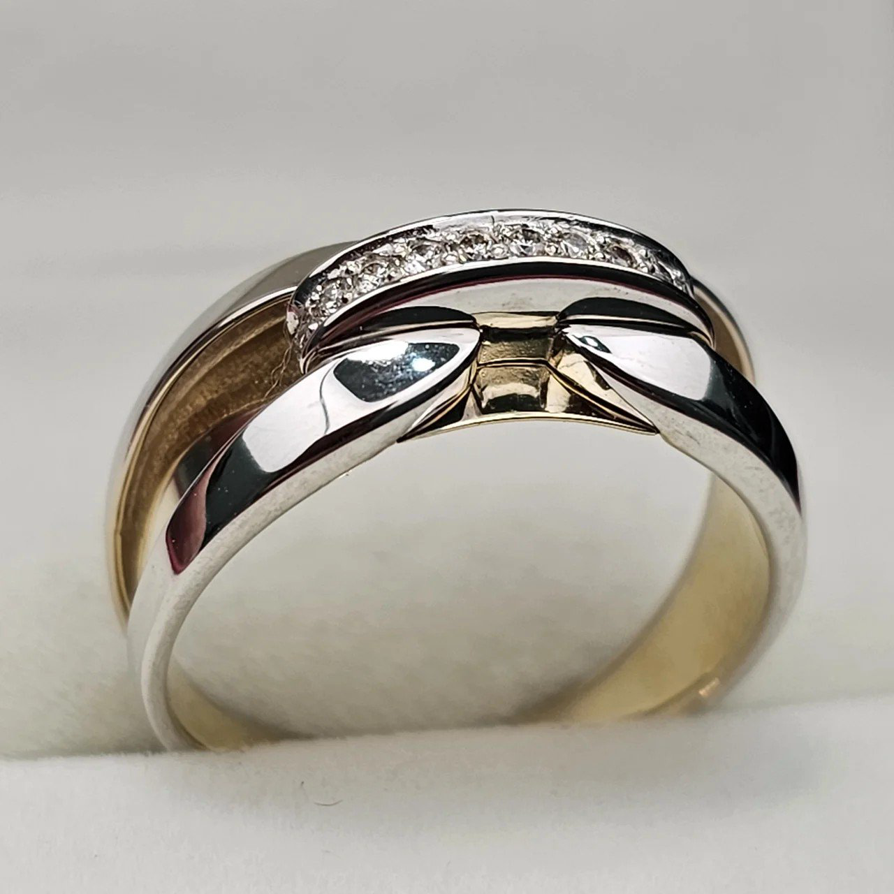 Кольцо Deimantas 108717910 18р 3,28гр 0,092ct. купить,NaN