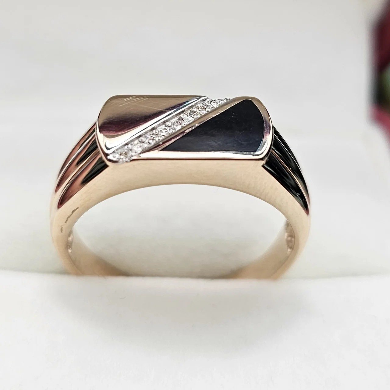 Мужская печатка Deimantas 108717964 21,5р 5,93гр 0,077ct. купить,NaN