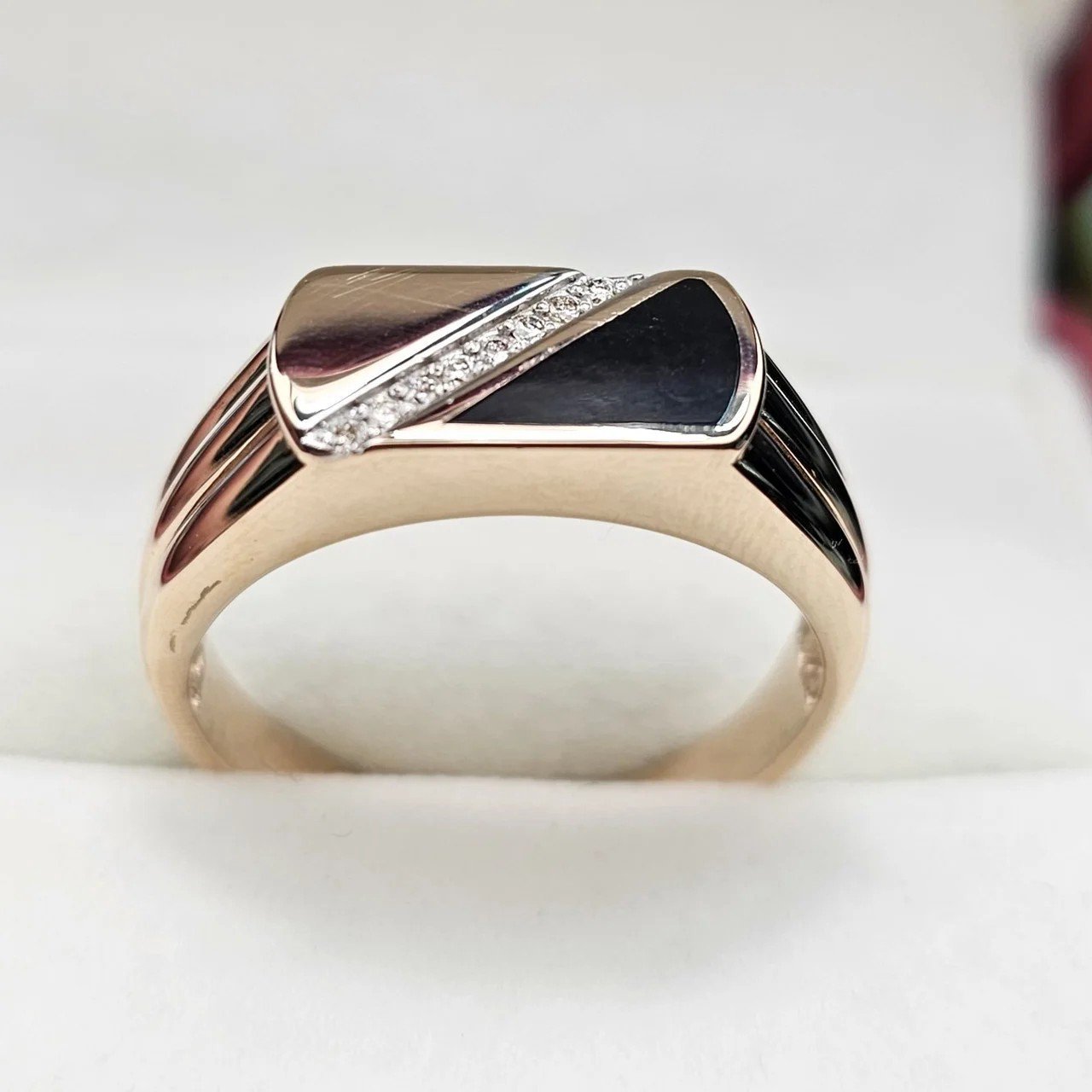 Мужская печатка Deimantas 108717964 21,5р 5,93гр 0,077ct. купить,NaN