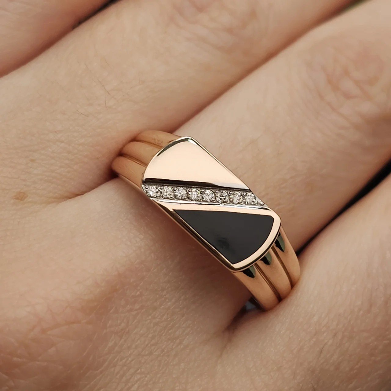 Мужская печатка Deimantas 108717964 21,5р 5,93гр 0,077ct. купить,NaN