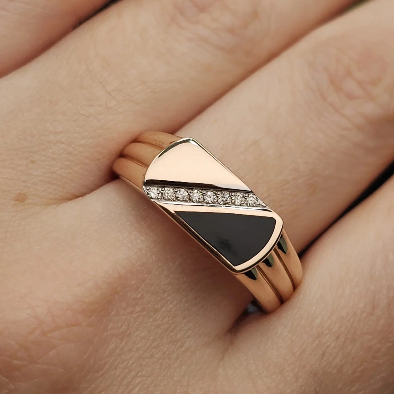 Мужская печатка Deimantas 108717964 21,5р 5,93гр 0,077ct. купить,NaN