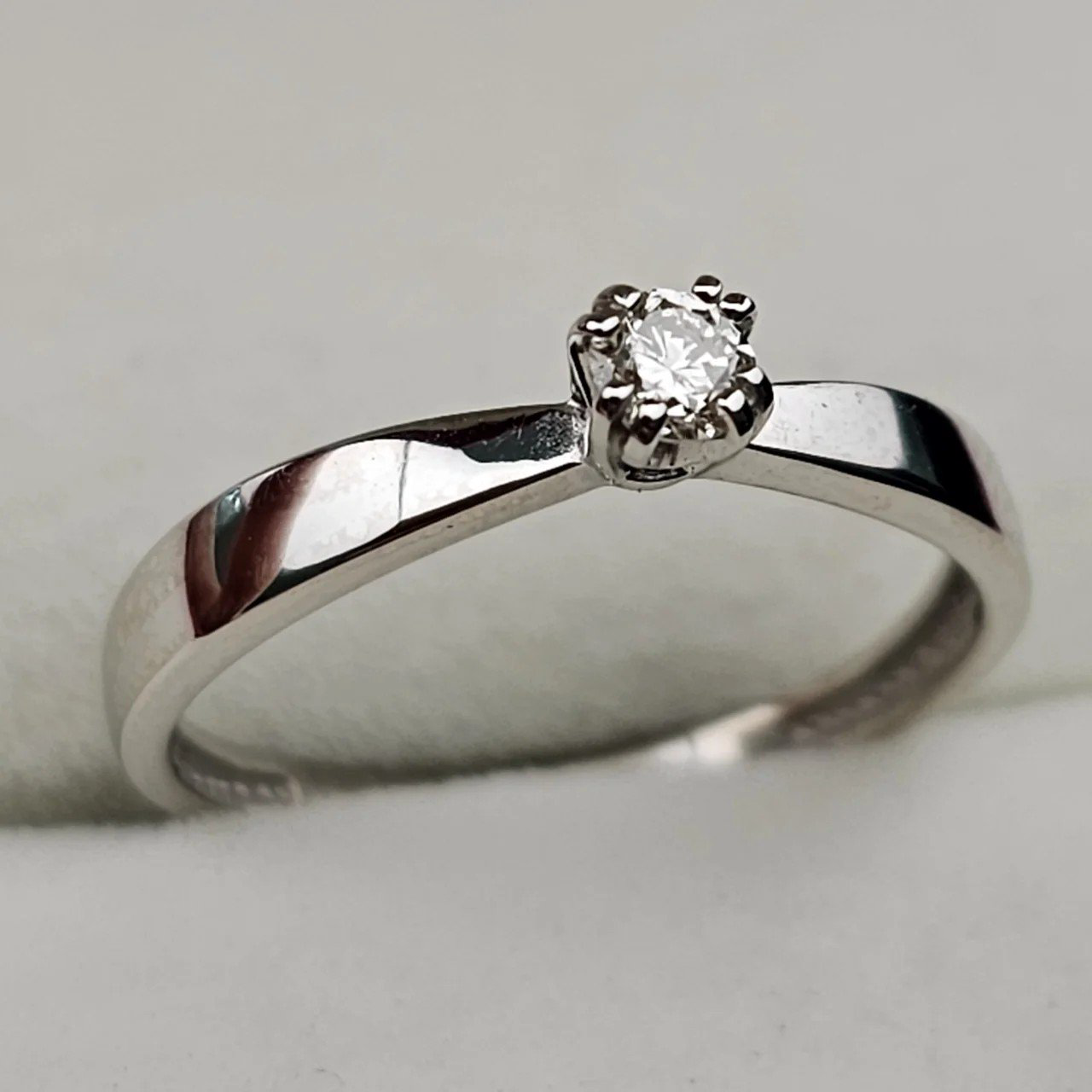 Кольцо Deimantas 108709339 16р 1,29гр 0,10ct. купить,NaN
