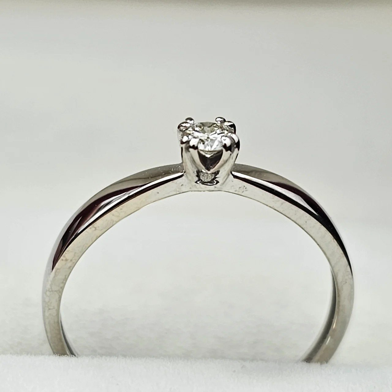 Кольцо Deimantas 108709339 16р 1,29гр 0,10ct. купить,NaN