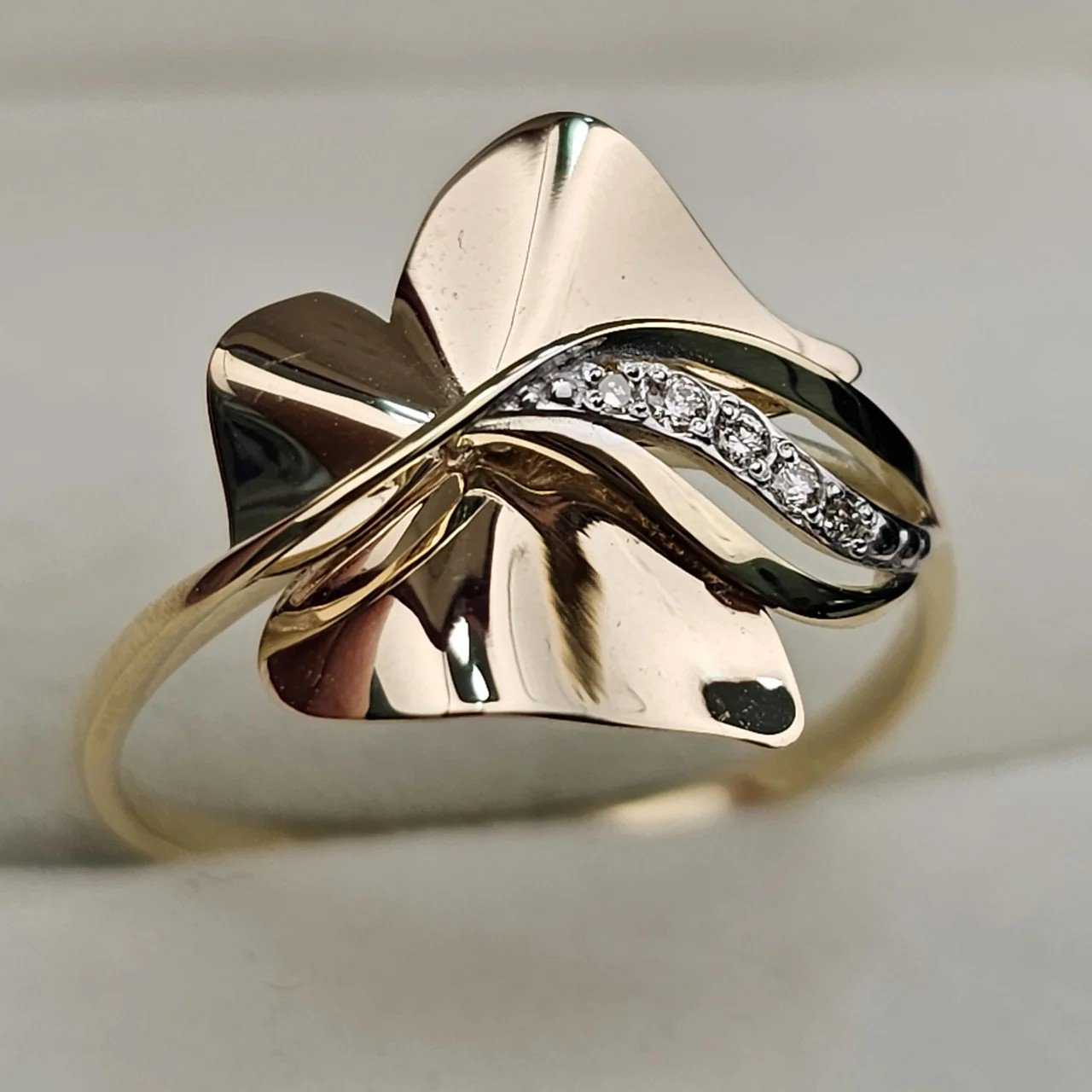 Кольцо Deimantas 108717904 19р 1,94гр 0,054ct. купить,NaN