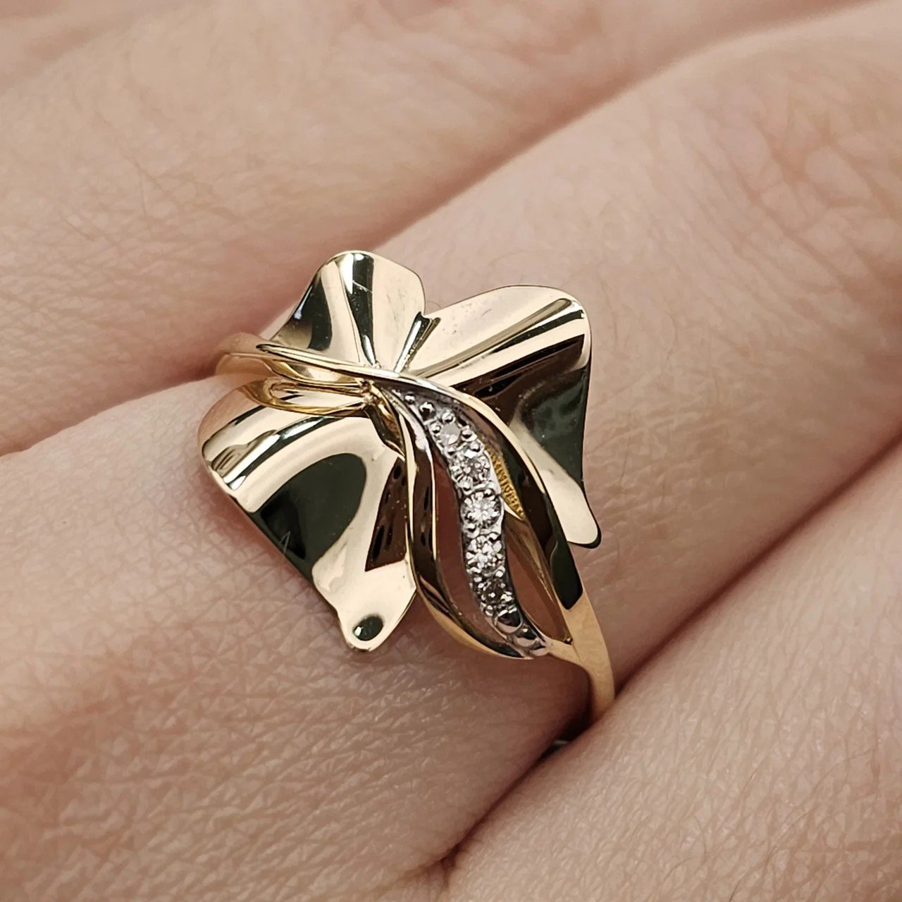 Кольцо Deimantas 108717904 19р 1,94гр 0,054ct. купить,NaN