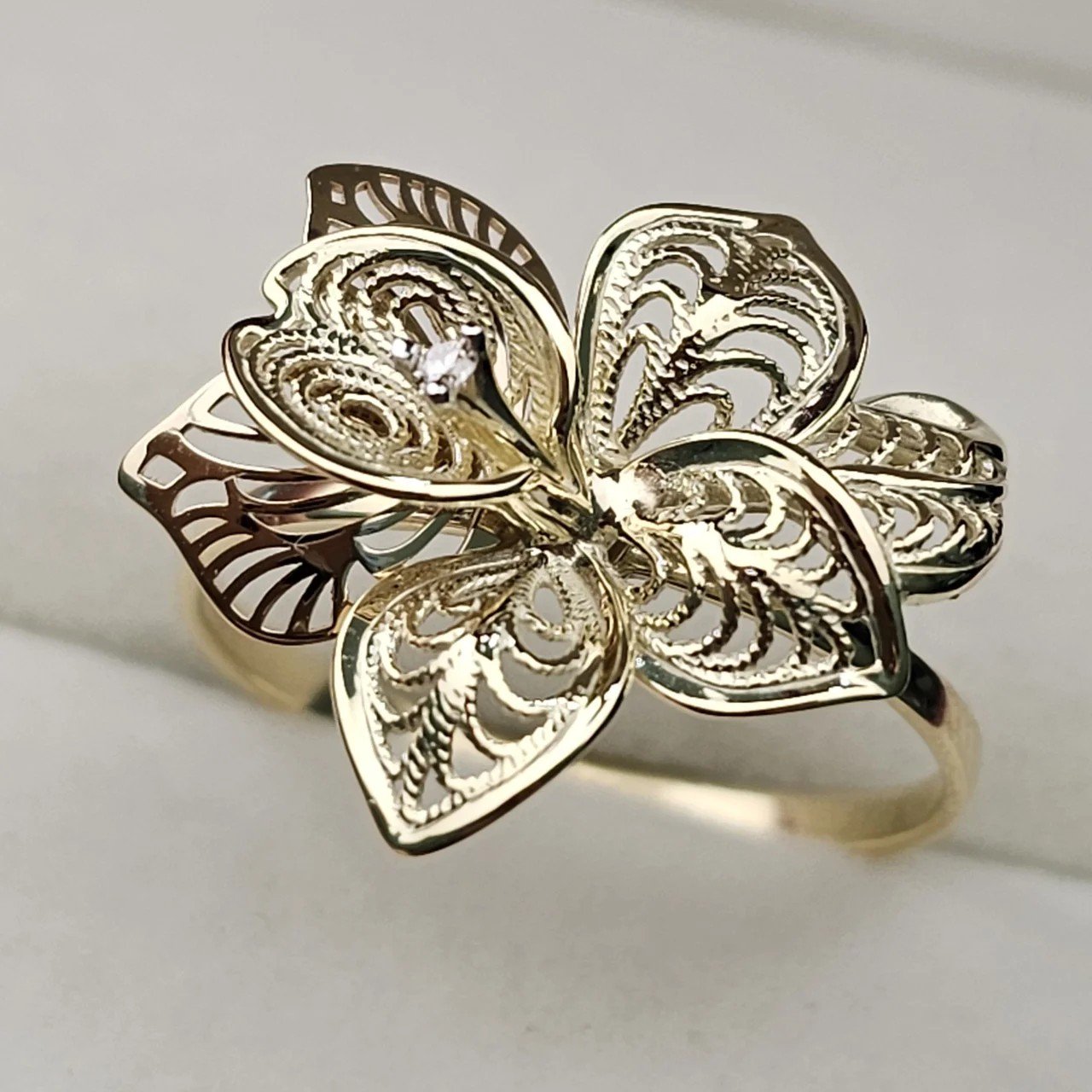 Кольцо Deimantas 108709395 18,5р 2,33гр 0,012ct. купить,NaN