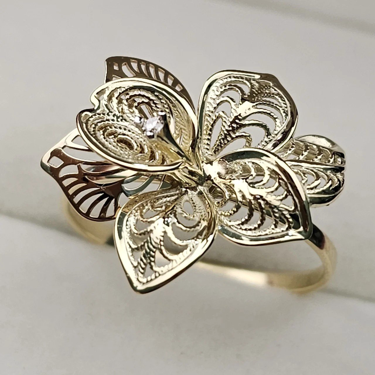 Кольцо Deimantas 108709395 18,5р 2,33гр 0,012ct. купить,NaN