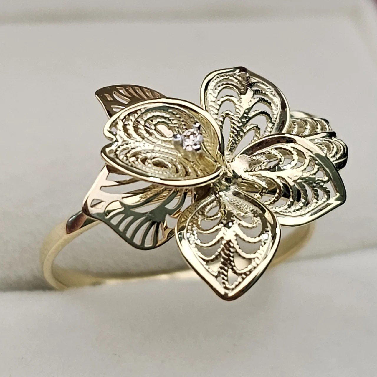 Кольцо Deimantas 108709395 18,5р 2,33гр 0,012ct. купить,NaN