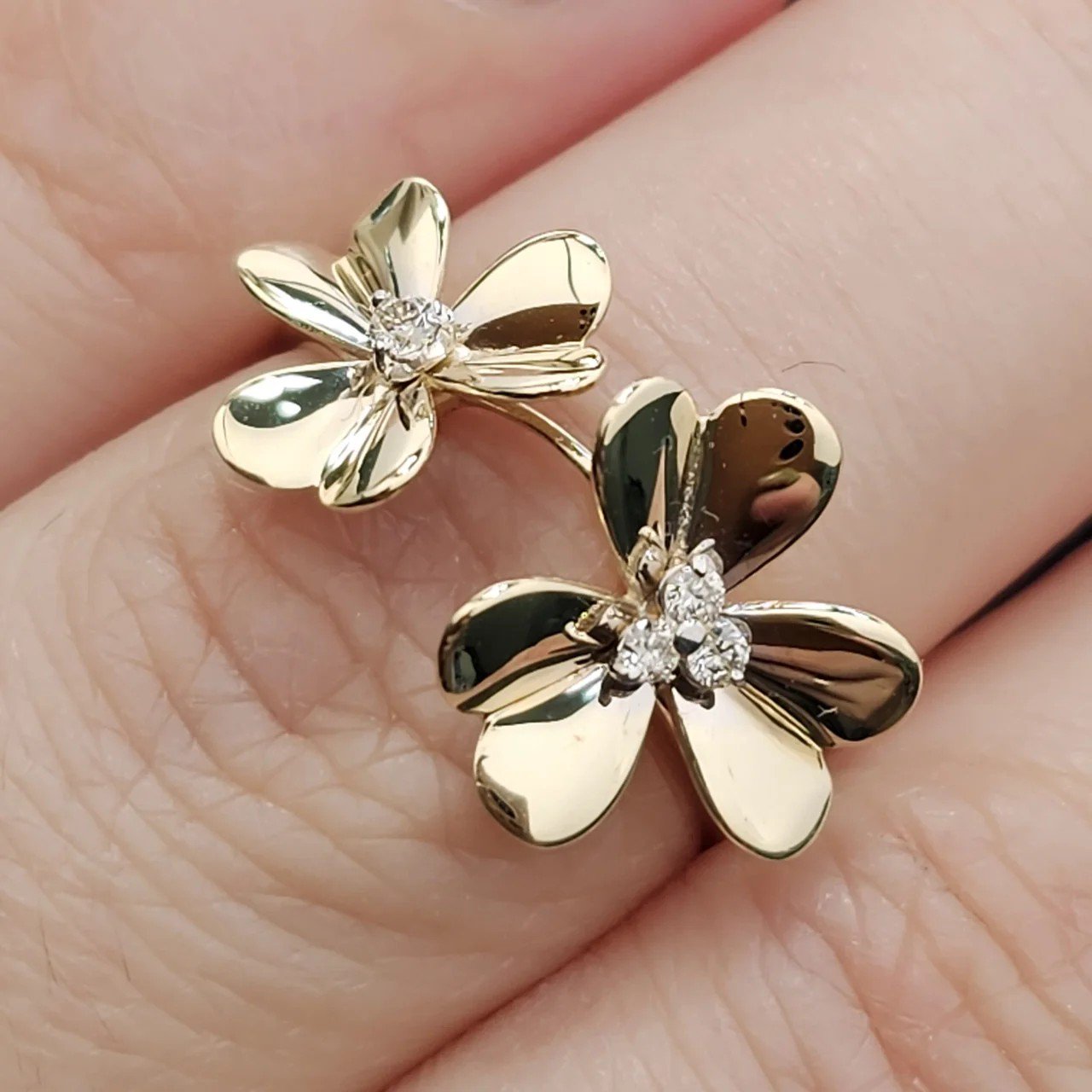 Кольцо Deimantas 108778981 16,5р 1,82гр 0,077ct. купить,NaN