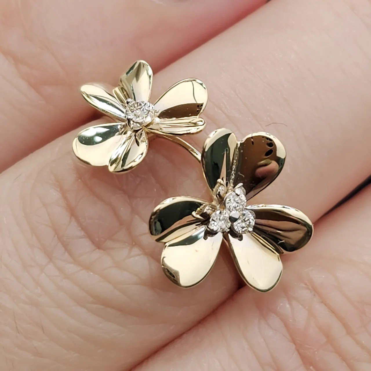 Кольцо Deimantas 108778981 16,5р 1,82гр 0,077ct. купить,NaN