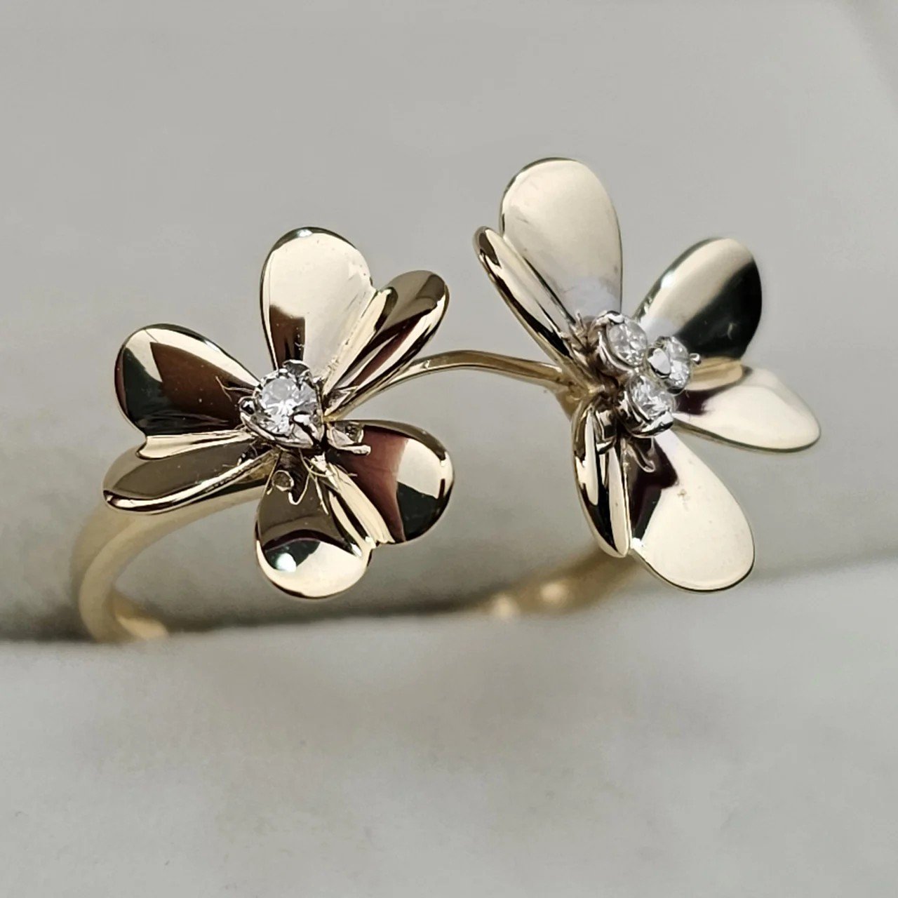 Кольцо Deimantas 108778981 16,5р 1,82гр 0,077ct. купить,NaN