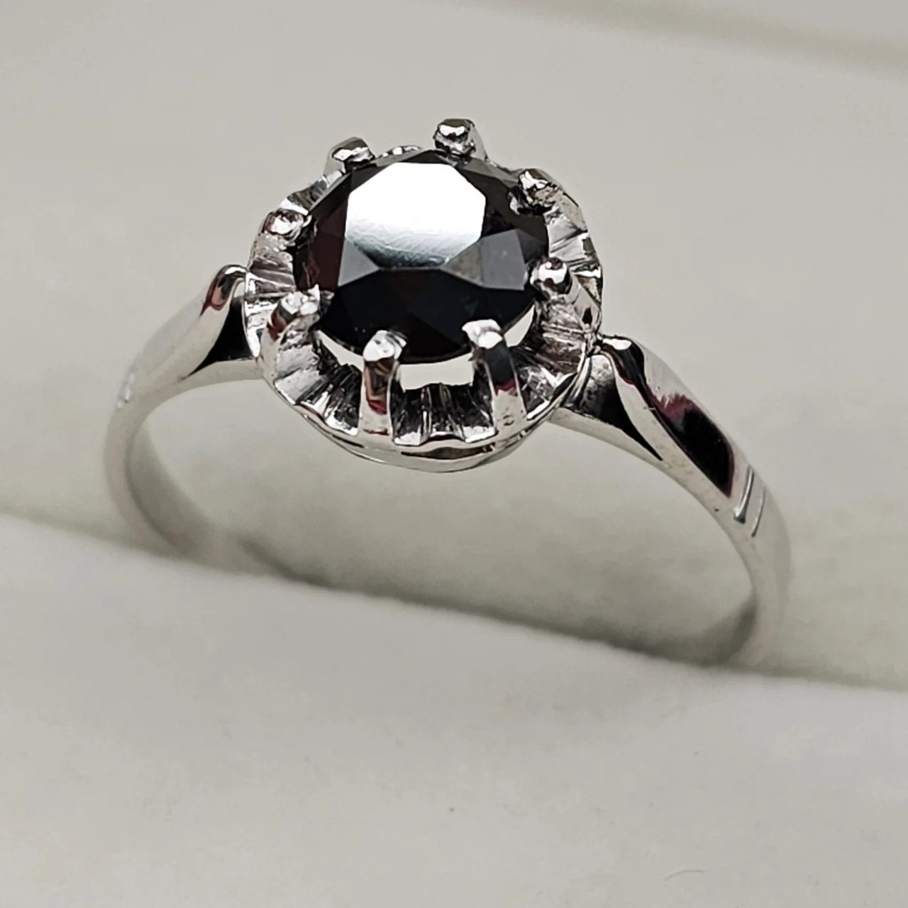 Кольцо Deimantas 108826813 18р 2,96гр 1,3ct. купить,NaN