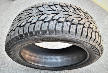 KUMHO WInterCraft Ice WI32 215/60 R16 99T купить,NaN