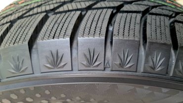 Kumho WinterCraft WI51 205/50 R17 93T без шипов купить,NaN