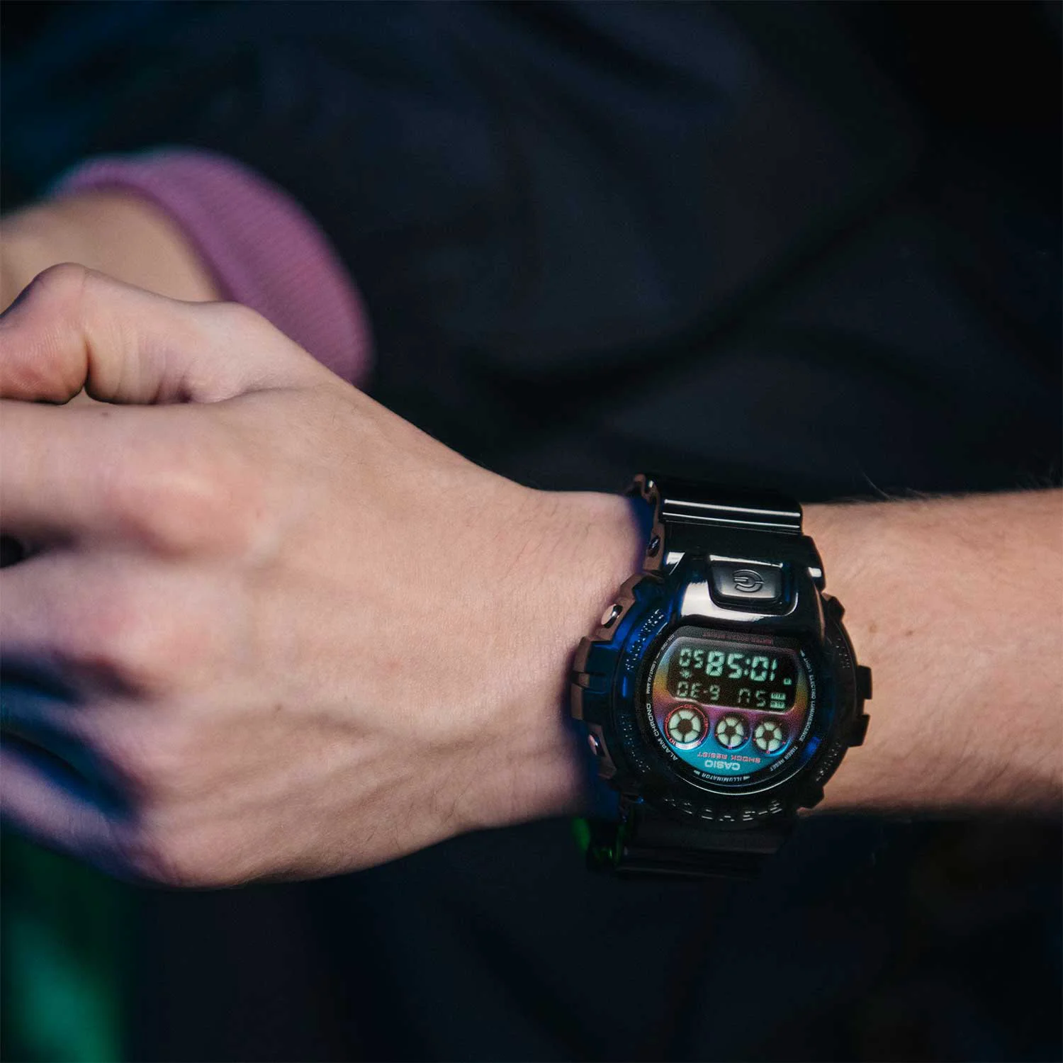 Наручные часы Casio DW-6900RGB-1ER купить,NaN