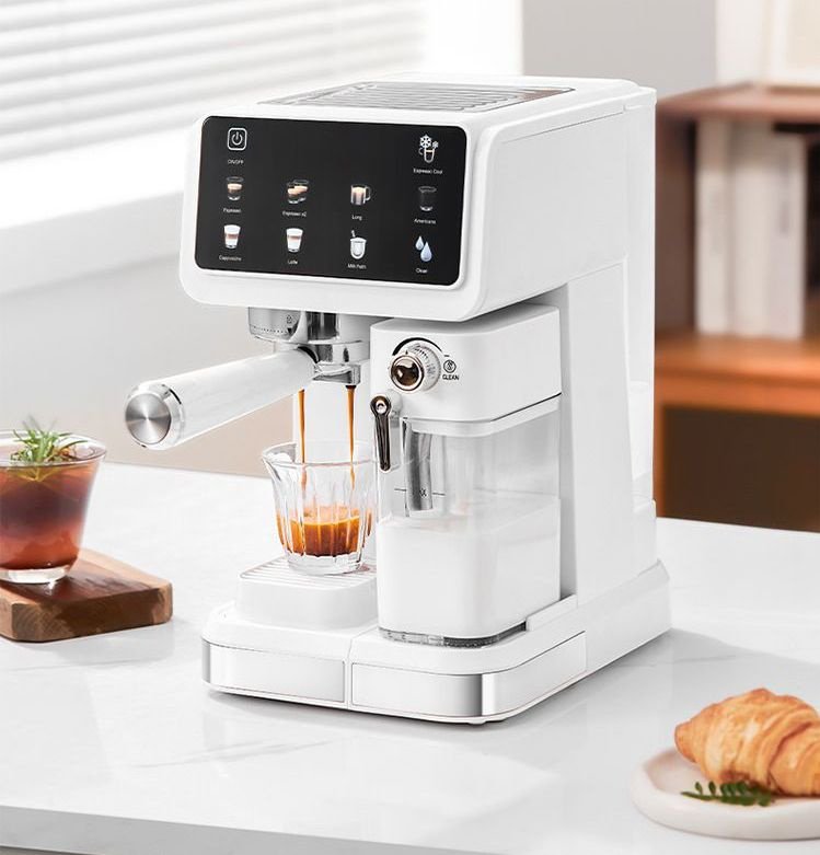Кофемашина White Wave CM5600 белый