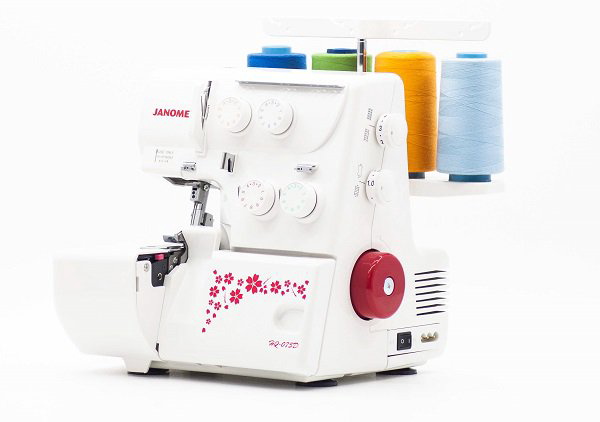 Оверлок Janome HQ-075D белый купить,136490