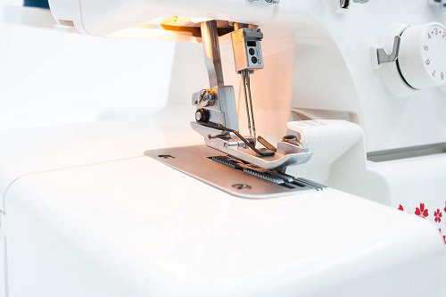 Оверлок Janome HQ-075D белый купить,136490