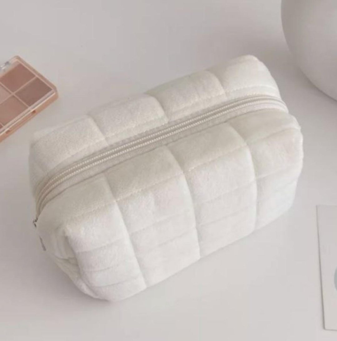 Косметичка белая 10.5х17 см купить,NaN