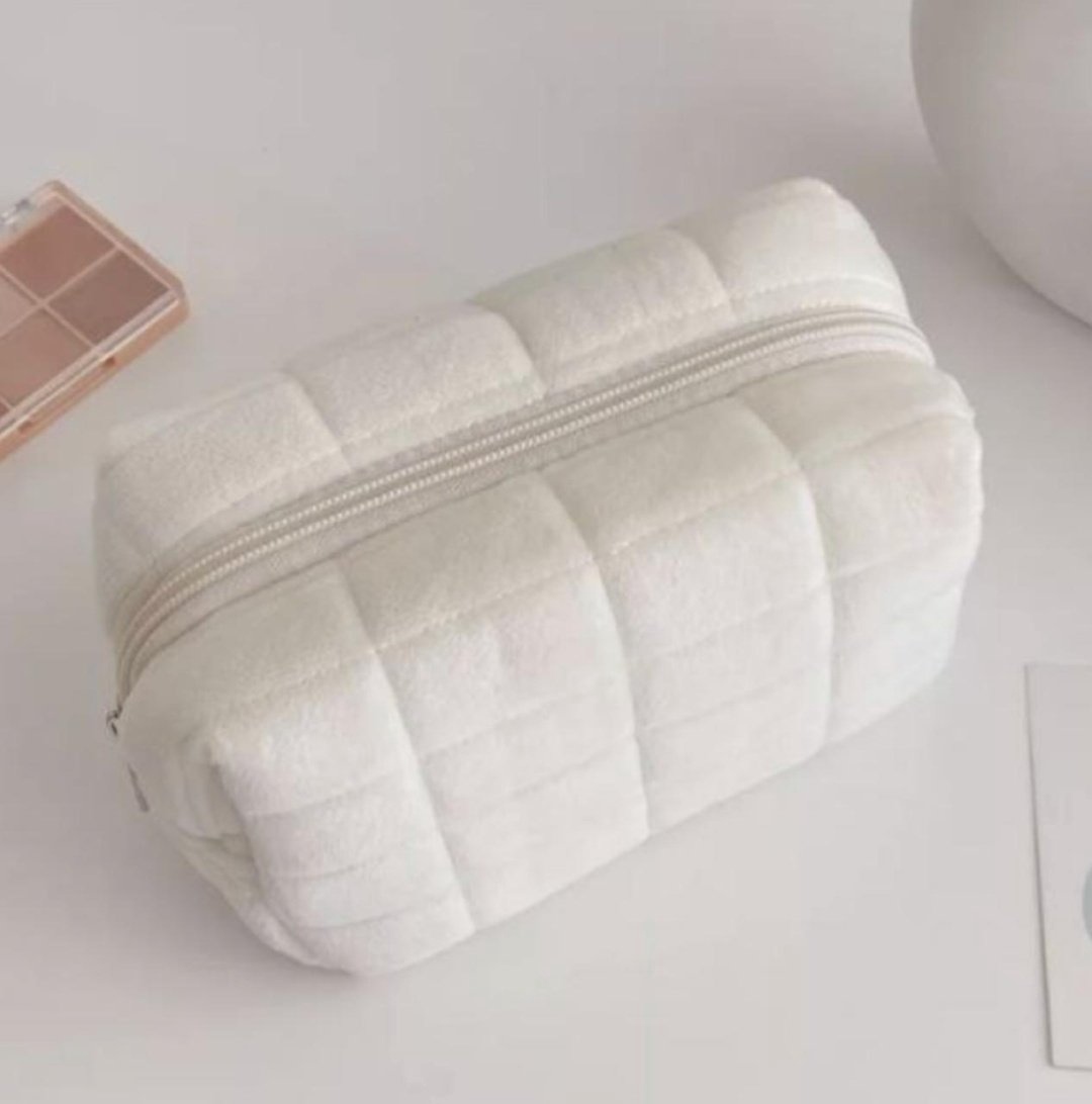 Косметичка белая 10.5х17 см купить,NaN