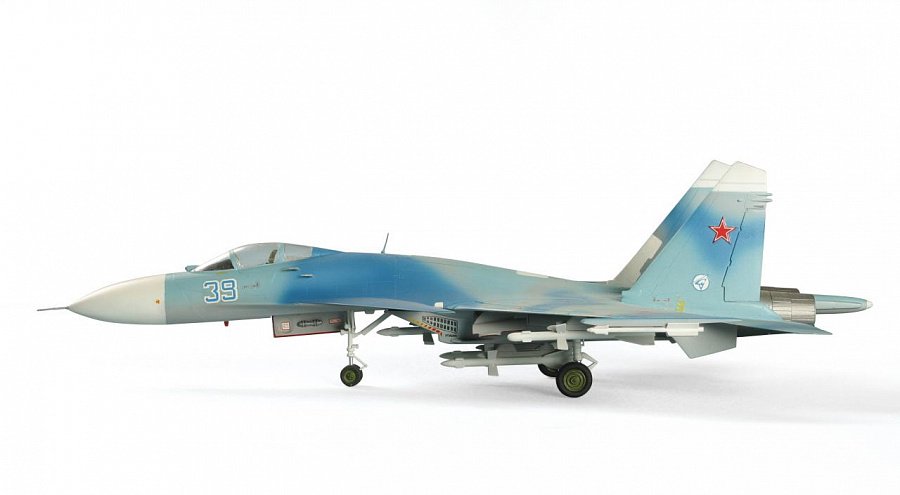 Советский истребитель Звезда Су-27 купить,NaN