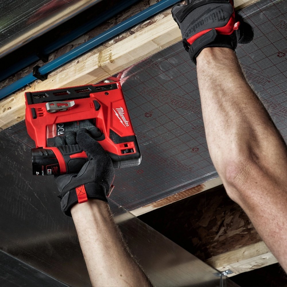 Строительный степлер Milwaukee M12 BST-202X (4933459635)