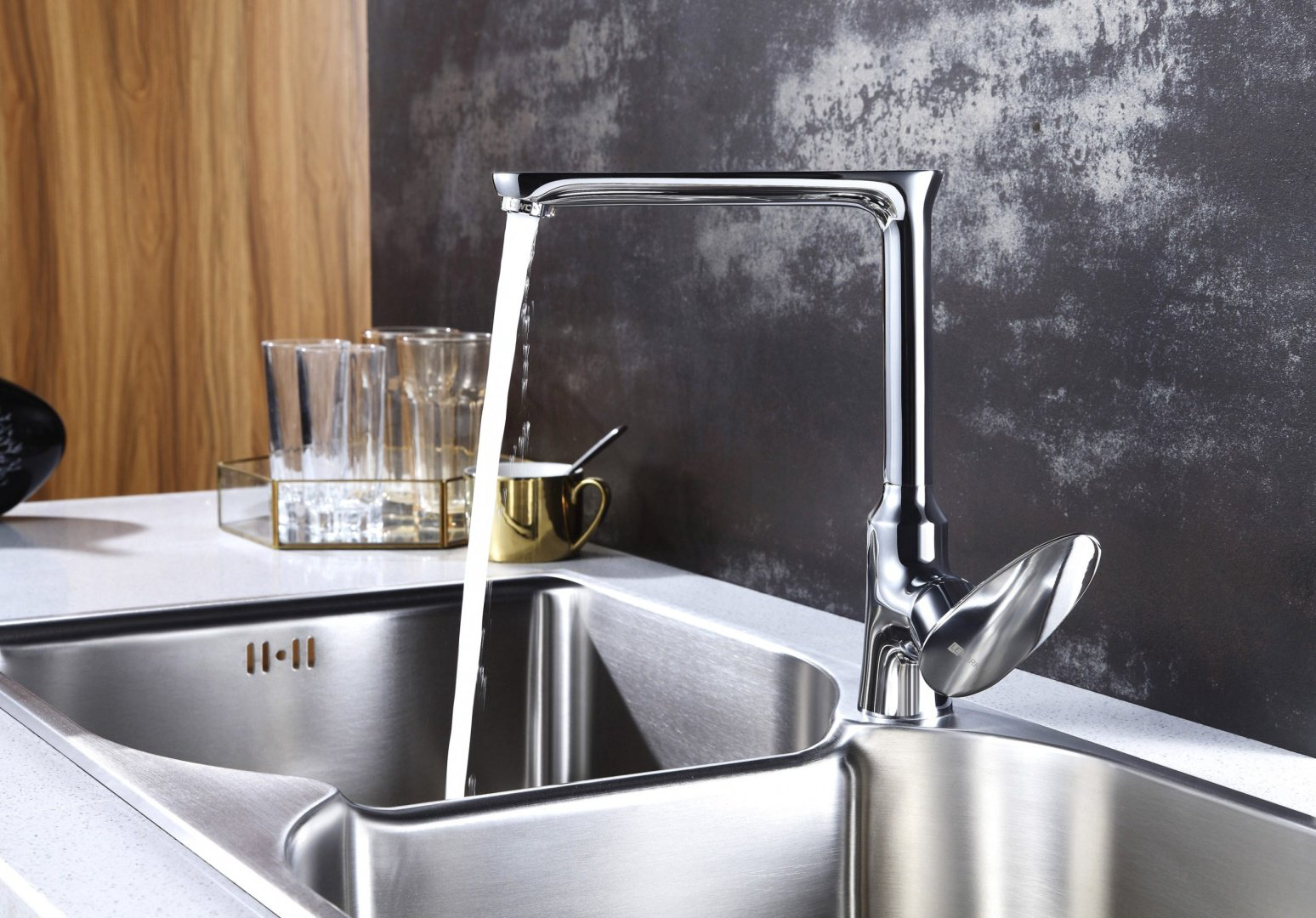 Смеситель для кухни (мойки) Lemark LM0205C Неро, однозахватный - ForteMarket Смеситель для кухни (мойки) Lemark LM0205C Неро, однозахватный купить,33810