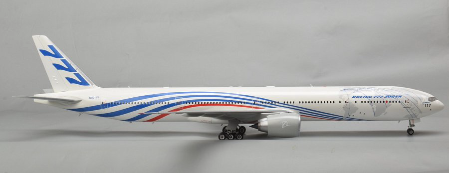 Пассажирский авиалайнер Звезда Боинг 777-300 ER купить,NaN