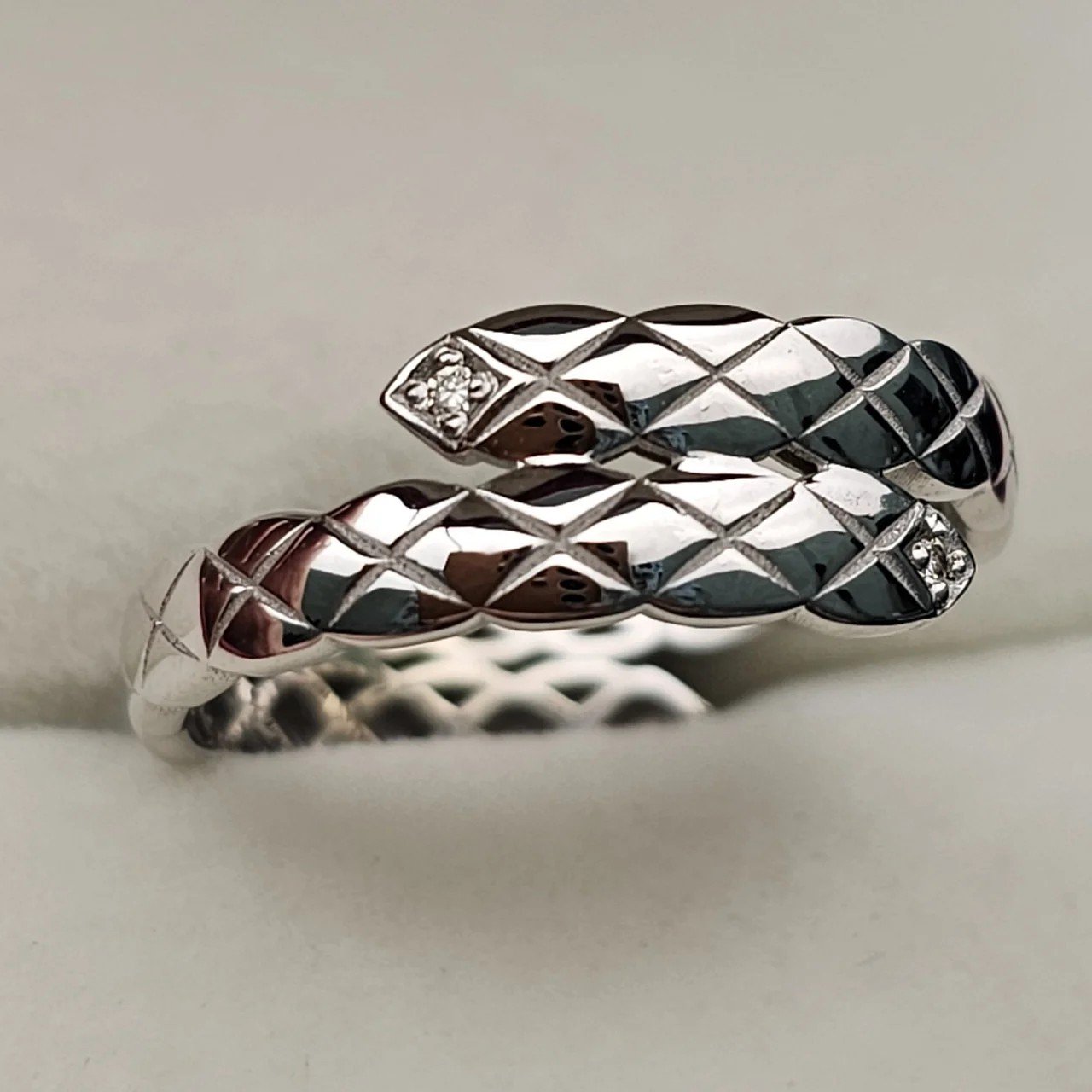 Кольцо Deimantas 108826783 19р 2,17гр 0,017ct. купить,NaN