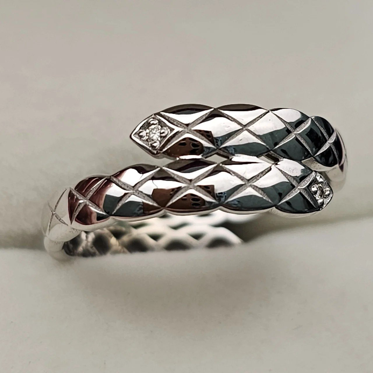 Кольцо Deimantas 108826783 19р 2,17гр 0,017ct. купить,NaN