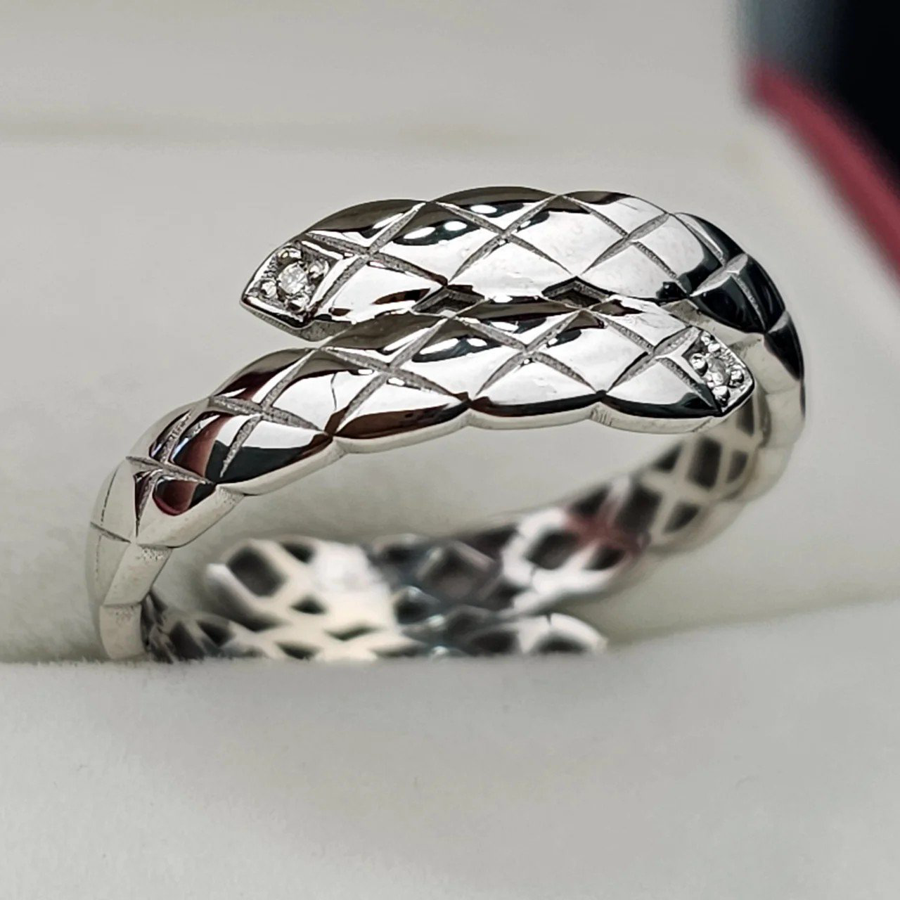 Кольцо Deimantas 108826783 19р 2,17гр 0,017ct. купить,NaN