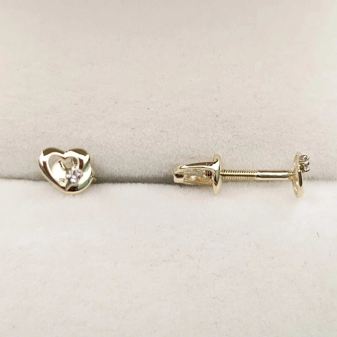 Серьги Deimantas 108826858 0,81гр 0,012ct. купить,NaN