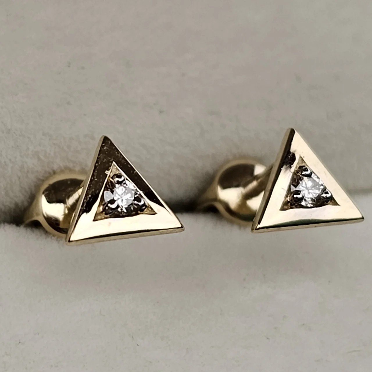 Серьги Deimantas 108826854 1,05гр 0,072ct. купить,NaN