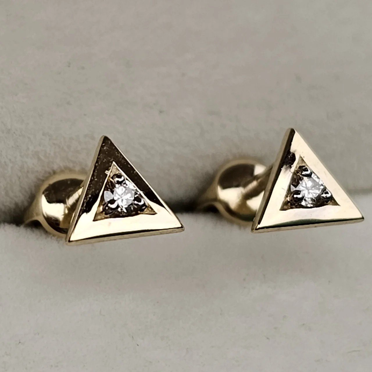 Серьги Deimantas 108826854 1,05гр 0,072ct. купить,NaN