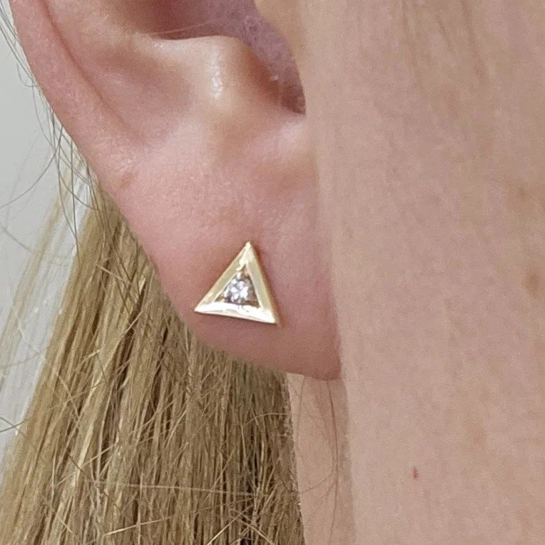 Серьги Deimantas 108826854 1,05гр 0,072ct. купить,NaN