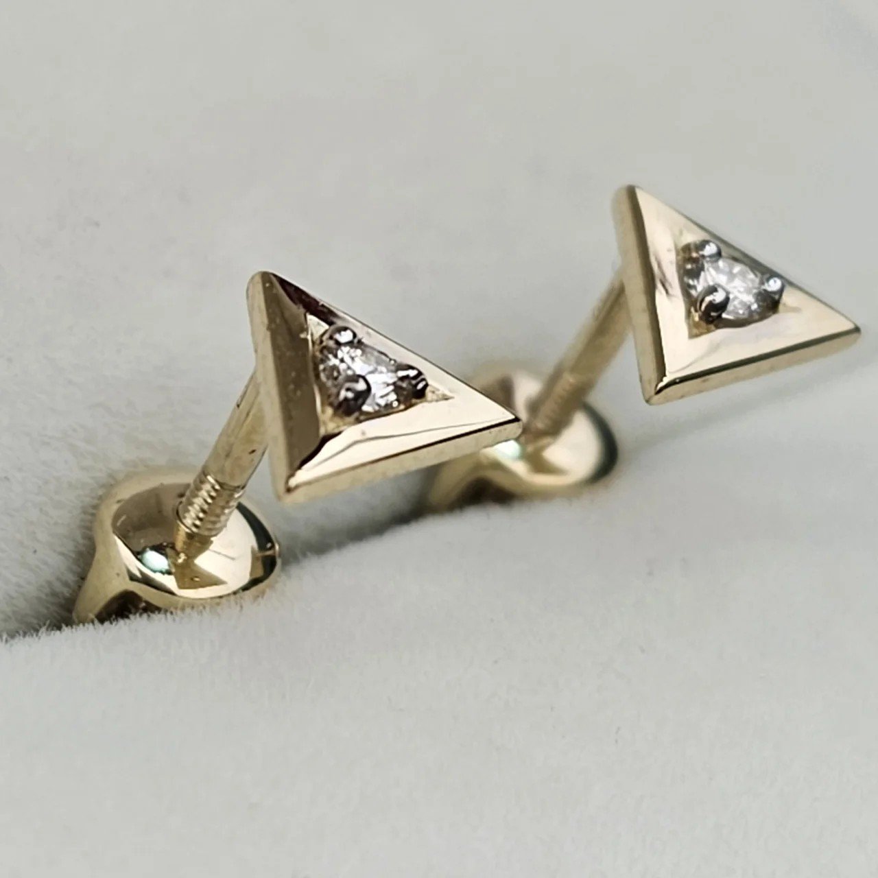 Серьги Deimantas 108826854 1,05гр 0,072ct. купить,NaN
